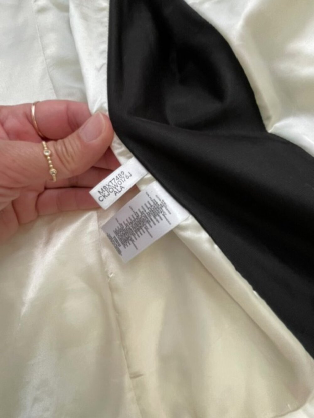 Calvin Klein Women's Quilted White Vest with Black Trim, White Black,  Size L - Picture 5 of 8